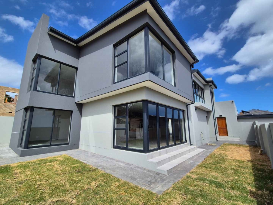 4 Bedroom Property for Sale in Dana Bay Western Cape